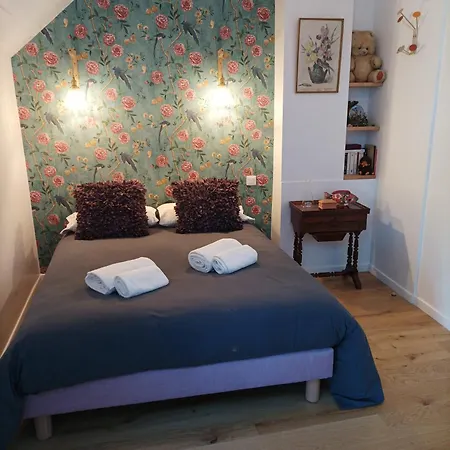 Le Clos Du Prieure Bed and Breakfast